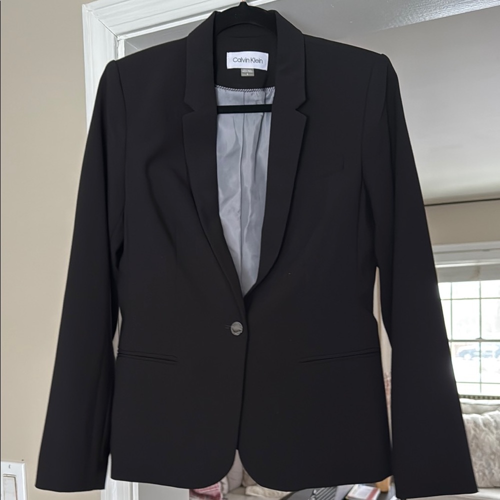 Calvin Klein Women's Black Blazer - Size 4